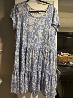 Women’s dress